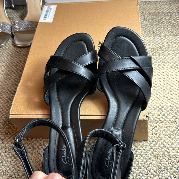 NWT - Clarks Womens Desirae Lily, Black Leather, Size 10M 🖤😍 - Picture 4 of 9